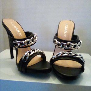 Size 7.5 black Liliana strappy heels